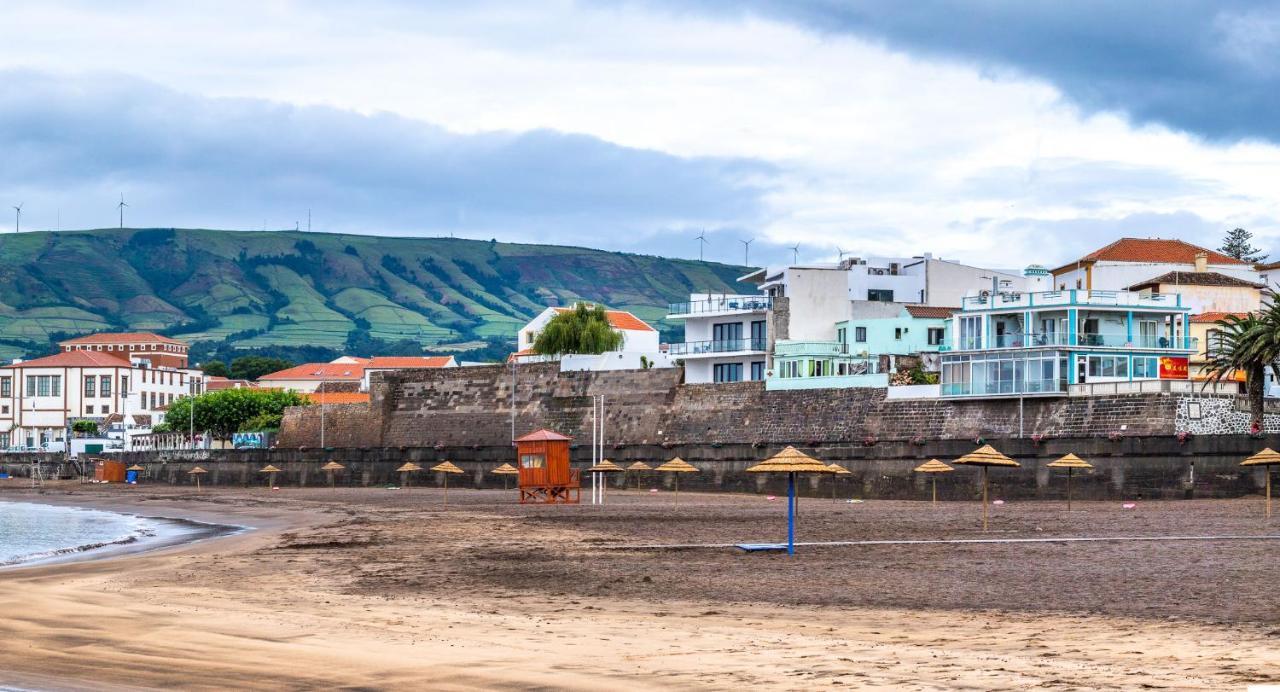 Facing Bay Hostel Praia da Vitória Exteriör bild